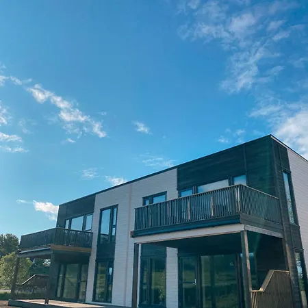 Modern Haug Retreat, Brand New Apartment From 2024 Storeidet Exterior photo
